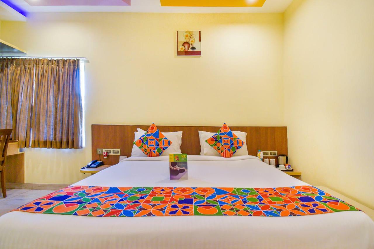 Thaneegai Residency Pondicherry Exterior photo
